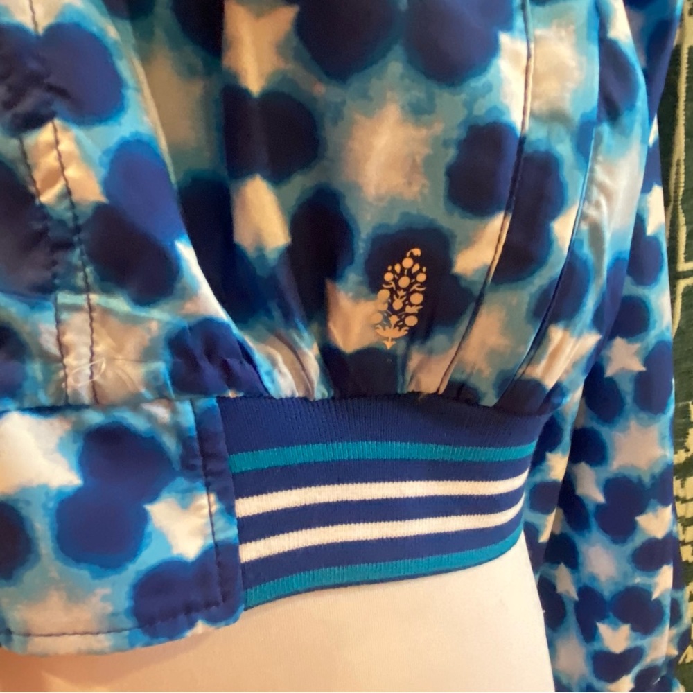 FP Movement Top Seed Lightweight Tennis Jacket NWT Free People Blue Print - Picture 11 of 15
